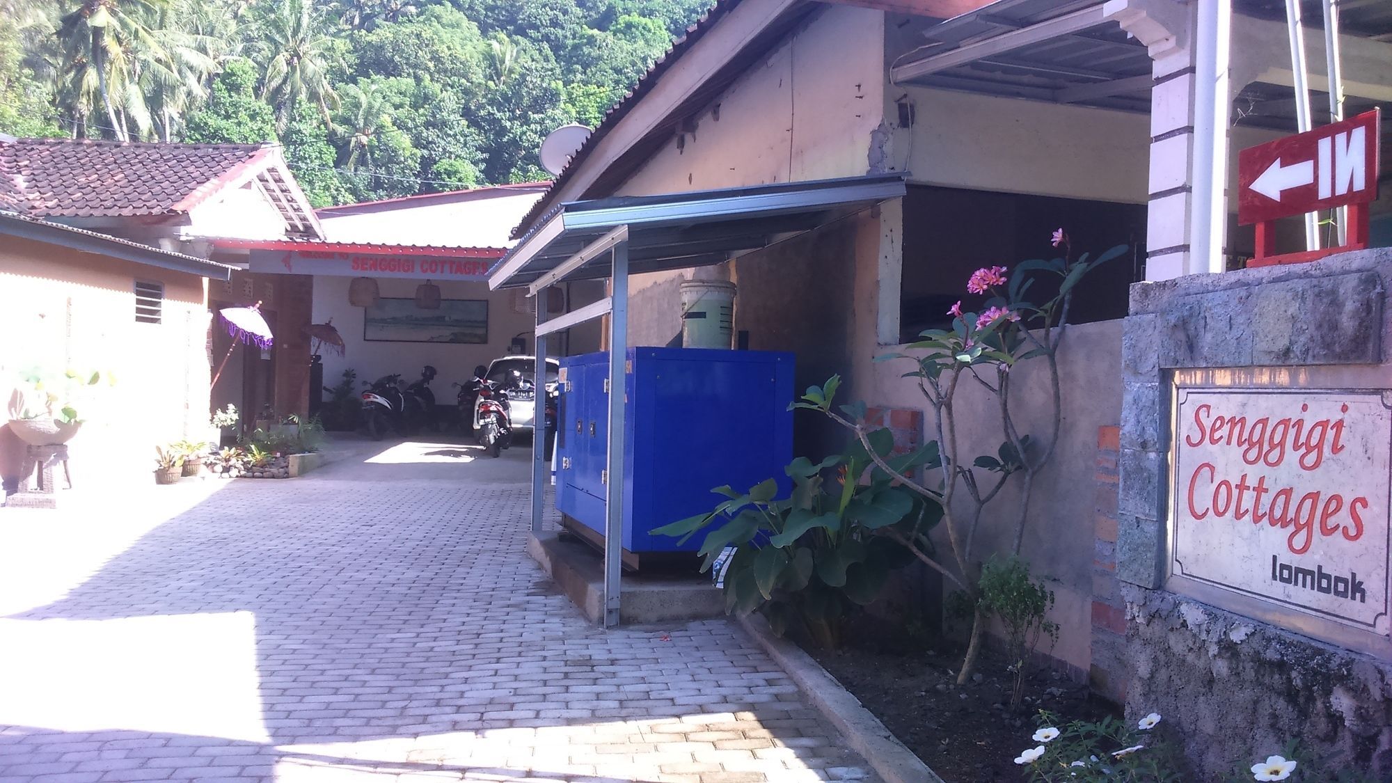 Senggigi Cottages Lombok Buitenkant foto
