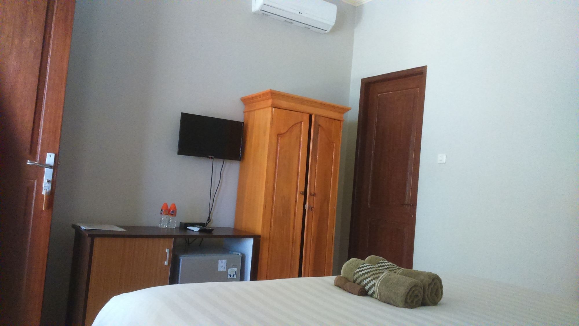 Senggigi Cottages Lombok Buitenkant foto